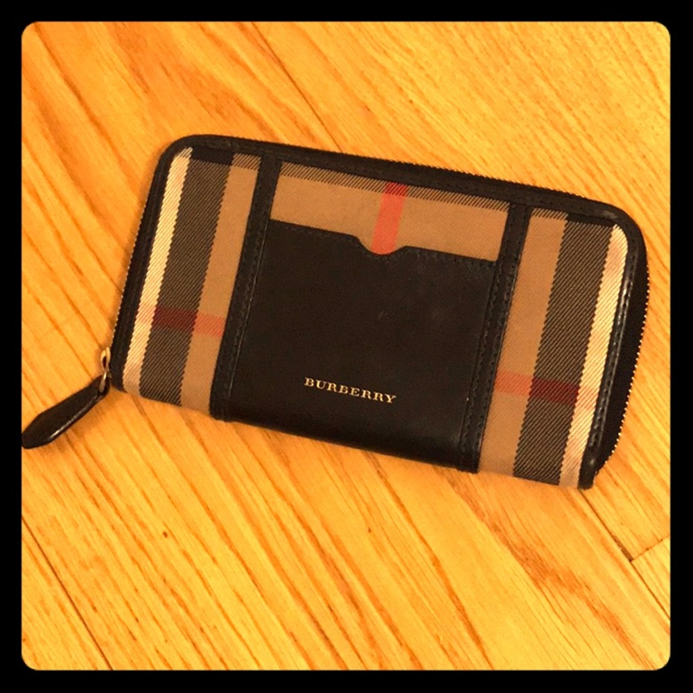 🎄🎄⛄sale Burberry Ziggy Zip-Around Wallet